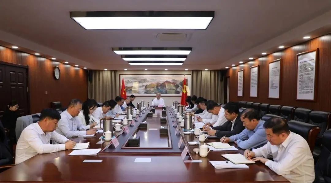 苏尼特左旗召开旗委党的建设工作领导小组2025年第二次会议暨人才工作领导小组2025年第二次会议